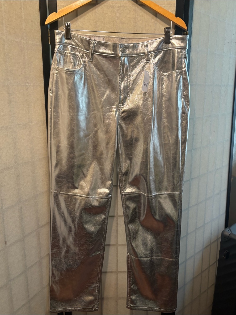 GAP NWT Metallic Silver “Cheeky Straight High Rise” Pants